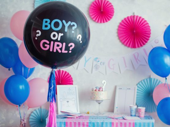 blue and pink balloons for gender reveal party Seattle wa